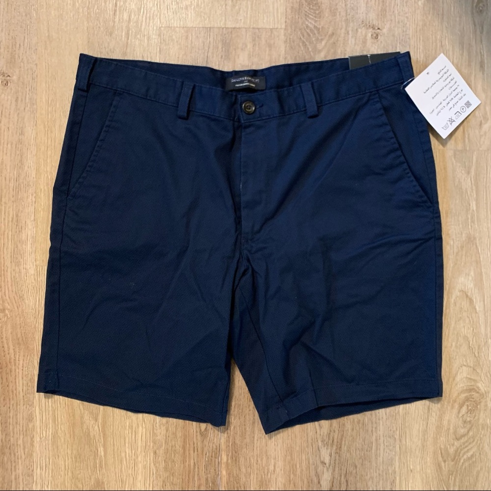 New Banana Republic Dawson Chino men’s shorts size 36 Navy and black pattern
